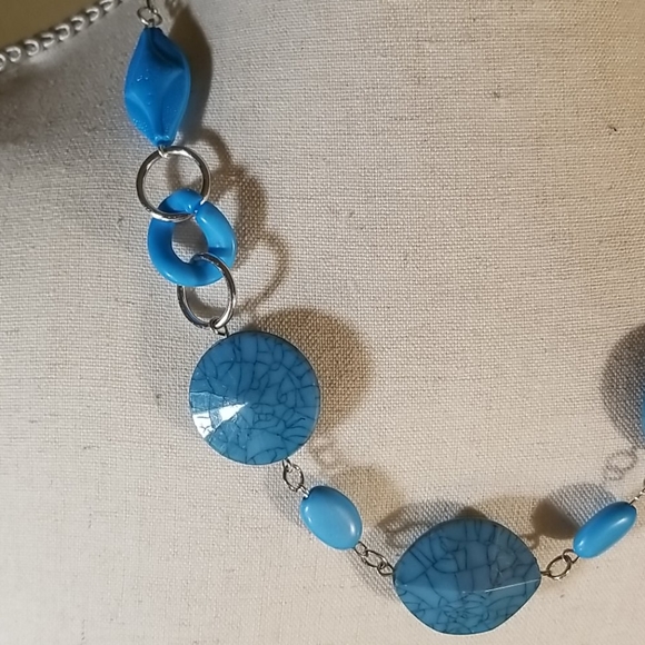 Turquoise Necklace - Picture 2 of 4